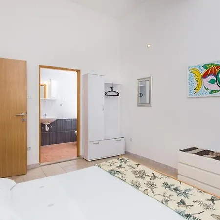 Bezek - Two Bedroom With Sea View * ترستينيك