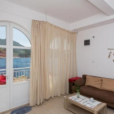 Bezek - Two Bedroom With Sea View ترستينيك